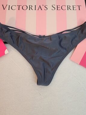 VTG Victoria's Secret Silky Satin Strappy Back V-string Thong Panty Size XS